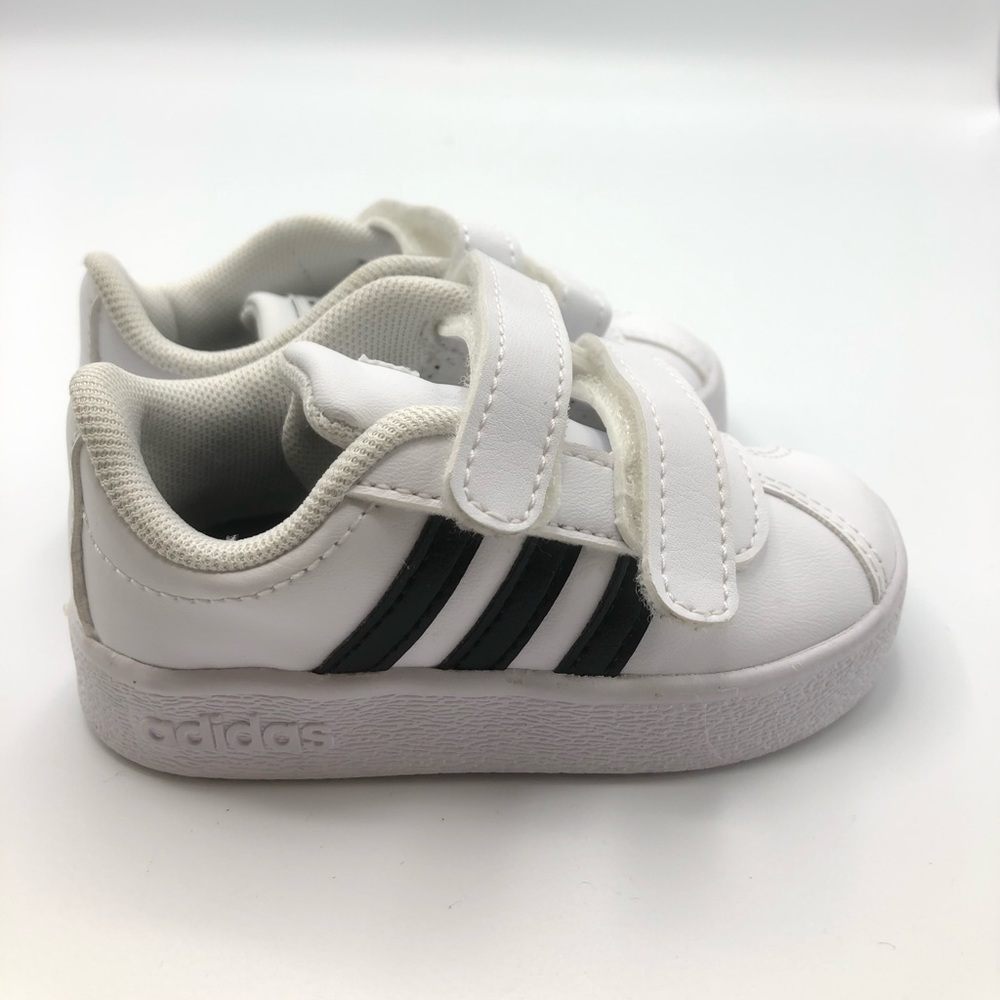 Adidas unisex sneaker toddler shoes